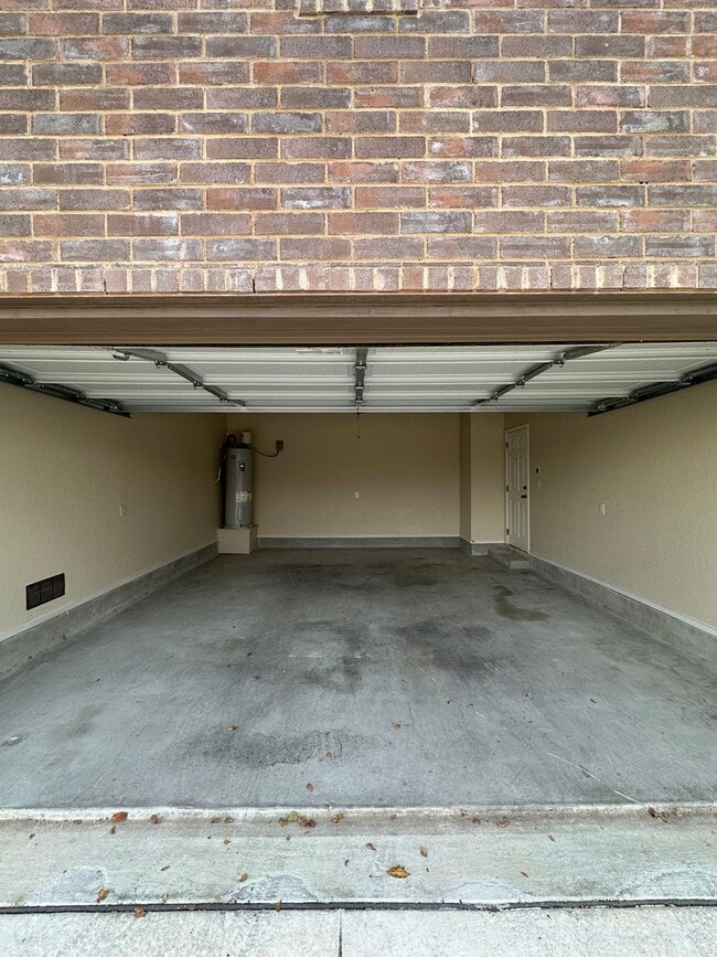 Photo - Spacious 3/2 Duplex in New Braunfels