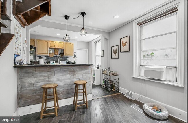 Photo - 2567 Kern St