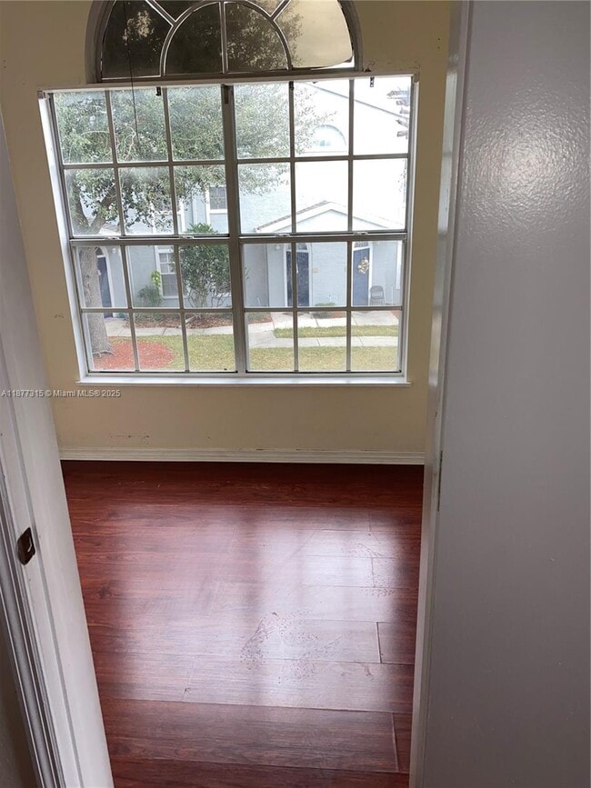 Photo - 1618 Columbia Arms Cir Unit 259