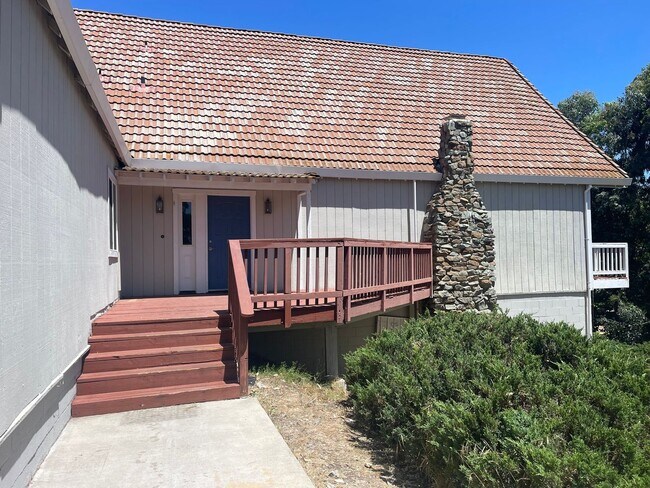 Building Photo - 7469 Gabor St