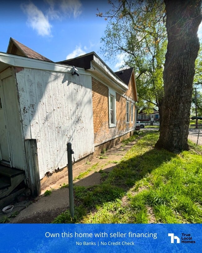 Photo - 1831 S Livingston St