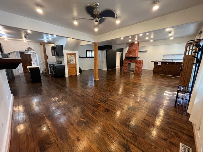 Photo - 217 NW 22nd St