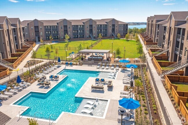 Building Photo - Alta Marine Creek Rental
