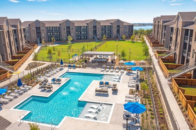 Building Photo - Alta Marine Creek Rental