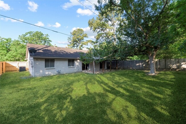 17114 Banchory Ave