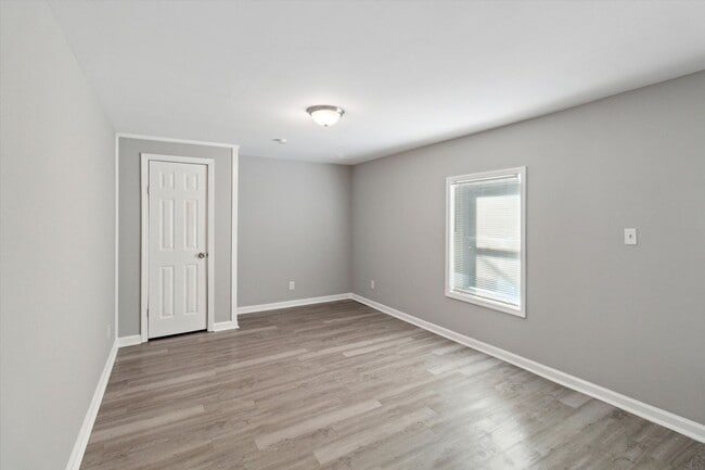 Photo - 1227 E 38th St Unidad B