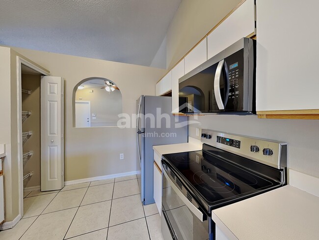 Photo - 12605 Parkbury Dr