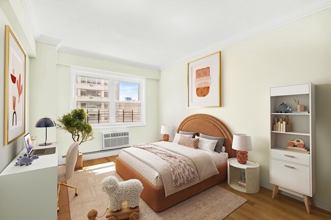 Photo - 40 Sutton Pl