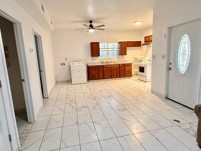 Photo - 16590 S Windmill Ave