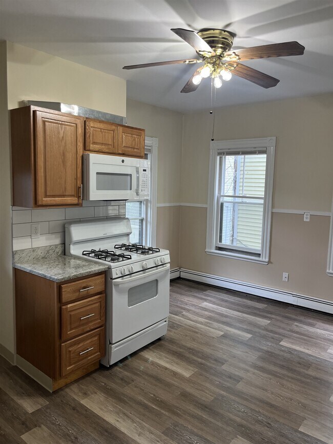 Photo - 202 Pearl St Unit 2