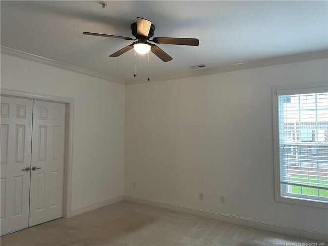 Photo - 330 Gallery Dr