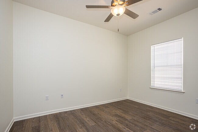 3BR, 2BR - 1,273SF