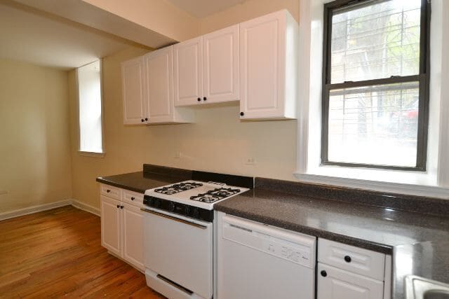 632 W Oakdale Ave Unit R-G