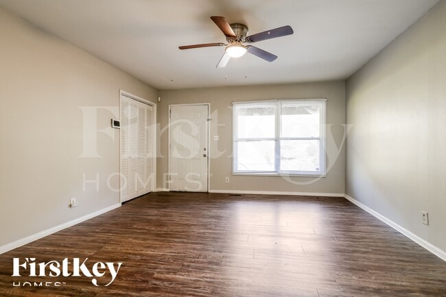 Photo - 3085 Piper Dr