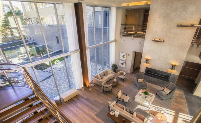 Building Photo - 165 Cambridgepark Dr