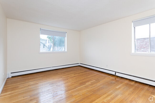 2BR, 1BA