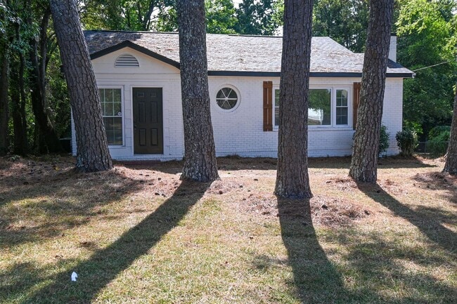 Building Photo - MOVE-IN READY-NORTH-COLUMBUS & FT BENNING ... Rental