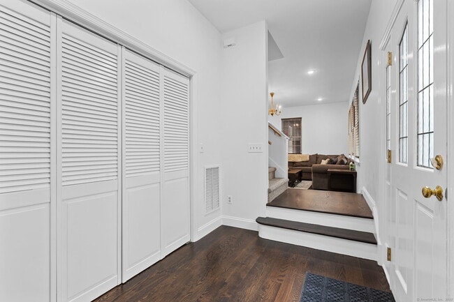 Photo - 17 Curtis Dr