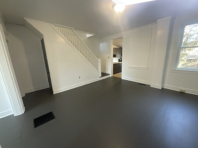 Photo - 305 N Newberry St