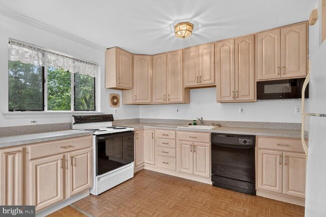 Photo - 1034 17th St S Unidad TOP FLOOR