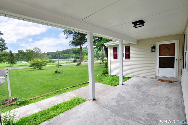 Photo - 84 Holcomb St