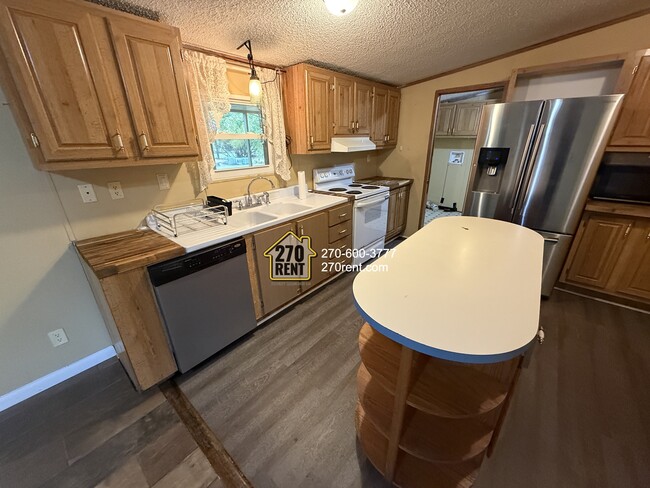 Photo - 1865 Liberty Rd