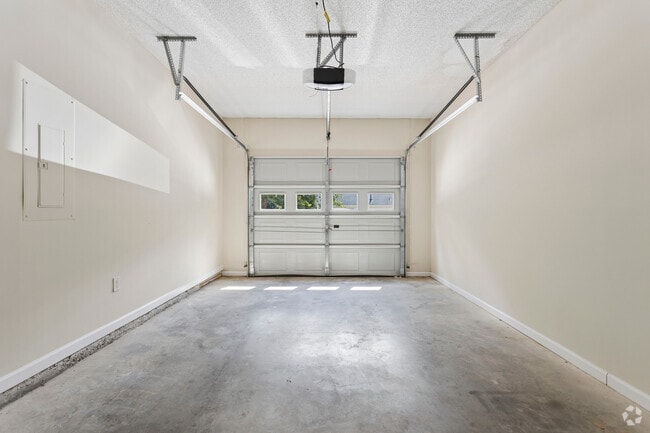 3BR, 2BA - 1,620SF - Garage