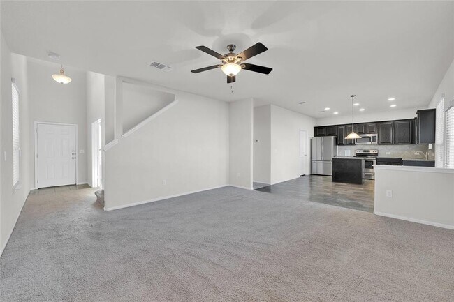 Photo - 517 Pinnacle Dr