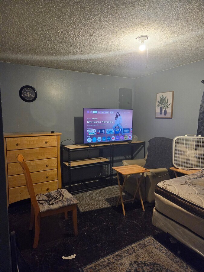 Photo - 1164 S Adelle Ave