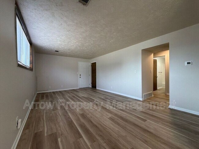 Photo - 601 N 4th St