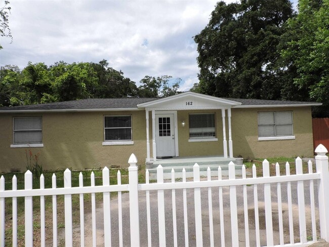 Photo - 162 W Burgess Rd