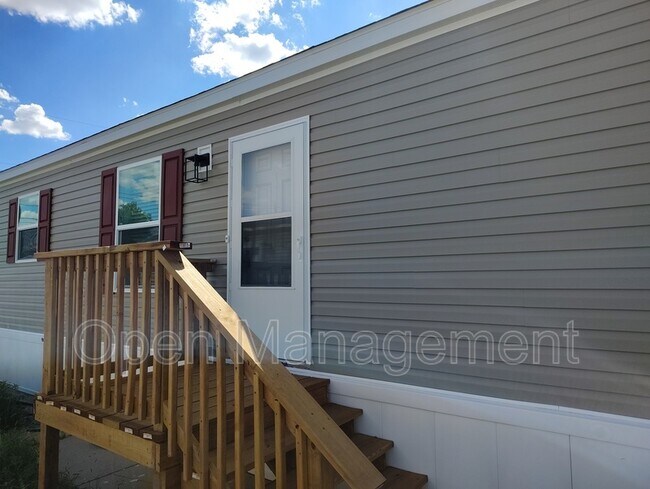 Photo - 140 Lee Ann Ln