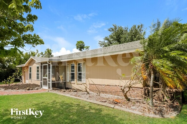 Photo - 727 SE 9th Pl