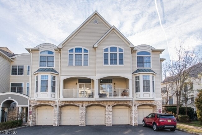 Building Photo - 115 Kensington Ln