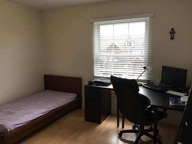 Photo - 2912 Signature Blvd Unit 1