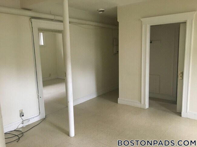 Photo - 88 Maple St Unit B