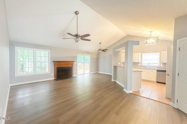 Photo - 3529 Singleleaf Ln