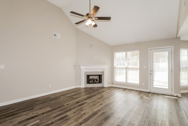 Photo - 6667 Kentbrook Dr