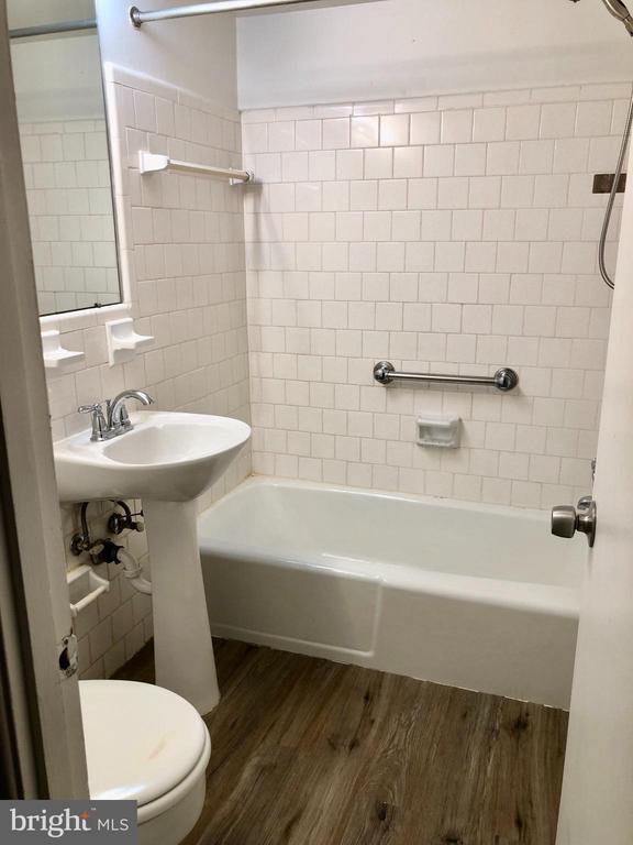 Photo - 3874 Lyndhurst Dr Unit 101