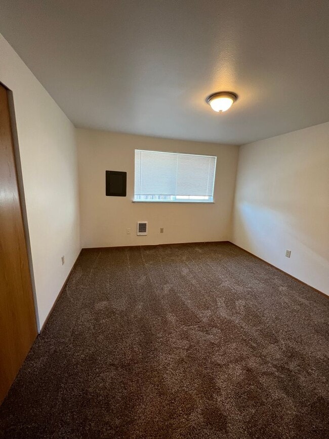 Photo - d1317 Unit 1317-B