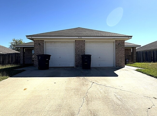 Photo - 4300 Alleeta Dr Unit #A