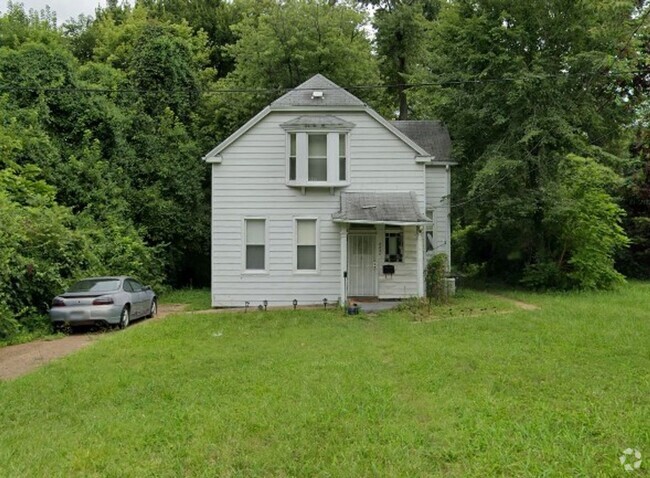 Building Photo - Beautiful Two Story Home on Scottdale