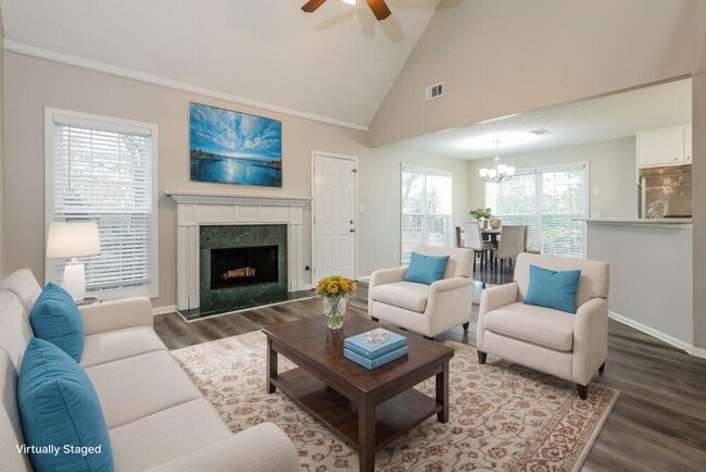 Photo - 226 Due W Dr