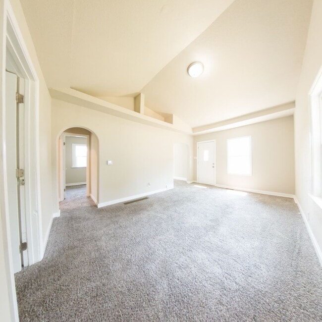 Photo - 2 Bedroom with Bonus Room Near Fairgrounds
