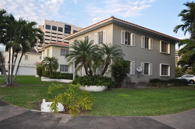 Building Photo - 2617 Segovia St Unit 1