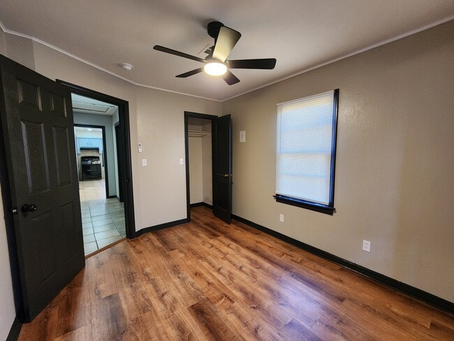 Photo - 3117 SW 37th St