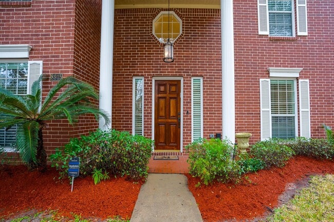 Photo - 8915 Wallington Dr