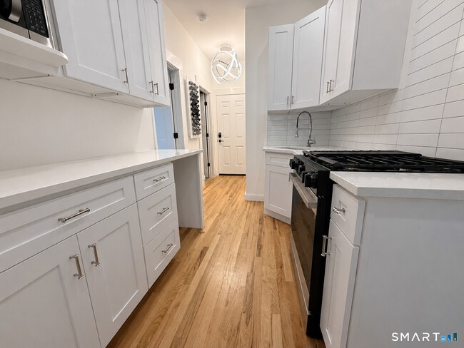 Photo - 492 Lombard St Unit 1st floor