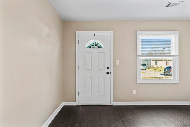 Photo - 3465 Alamosa Dr