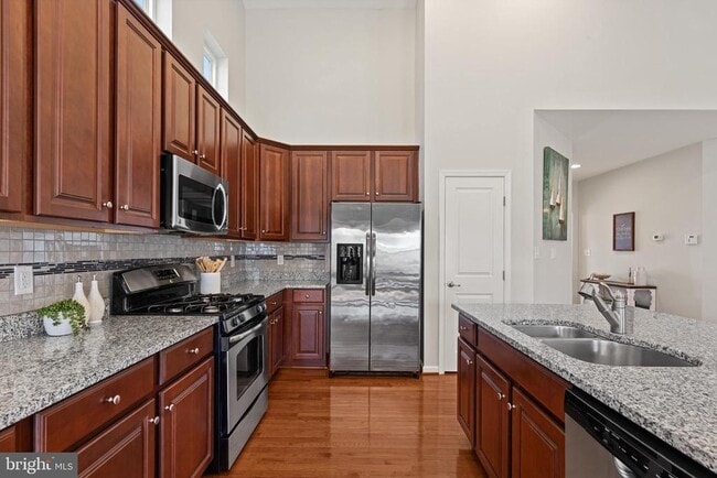 Photo - 29726 Vincent Village Dr
